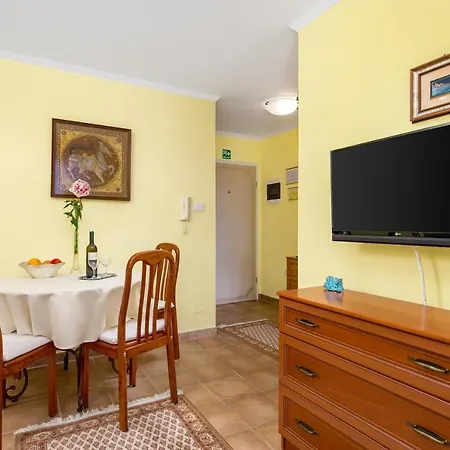 Nora Apartmán